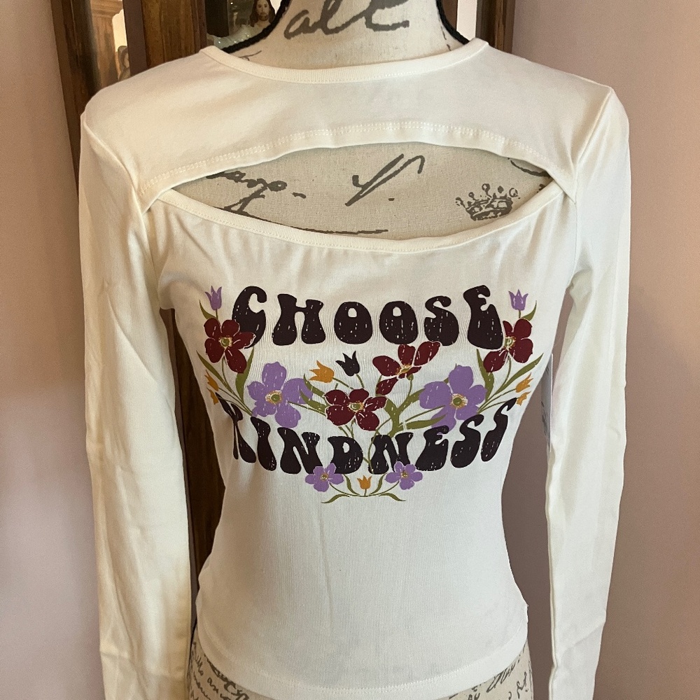 Price Drop!!NWT Choose Kindness Long-sleeved Cut-out Top - Picture 3 of 9